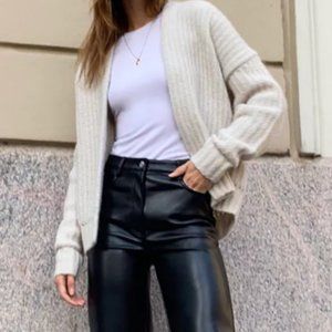 ARITZIA WOOL CARDIGAN